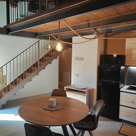 Appartement Volaterrae Deluxe Loft With Garden à Volterra Extérieur photo