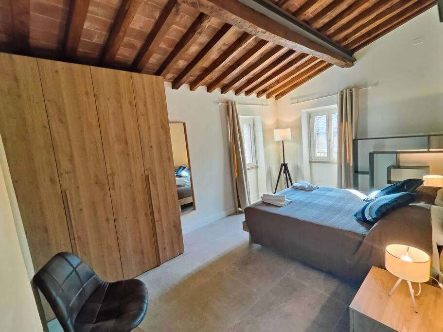 Appartement Volaterrae Deluxe Loft With Garden à Volterra Extérieur photo